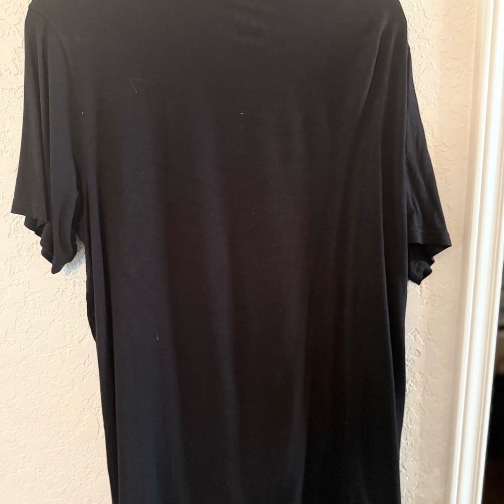 Elegant Black Short Sleeve Men's Tee